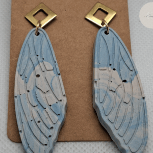 Boucles d’oreilles Tsubasa jesmonite bleu marbré